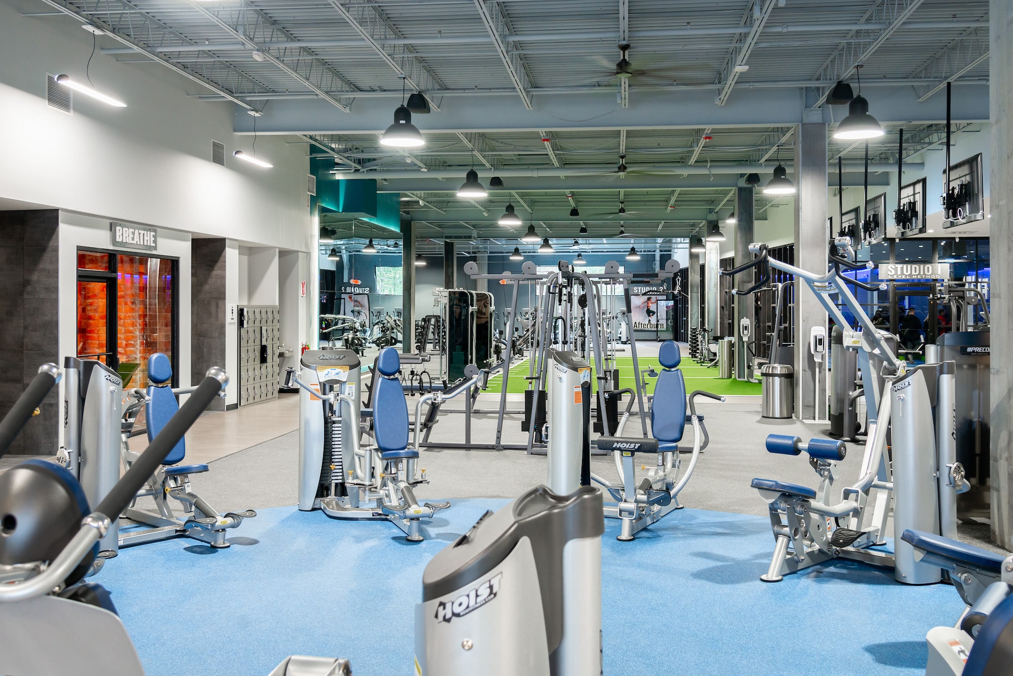 Circuit and strength training at Level Fitness Club premier full-service gym in Yorktown